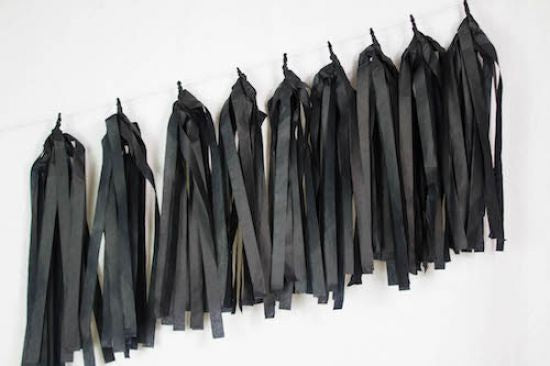 TASSELS TISSUE BLACK