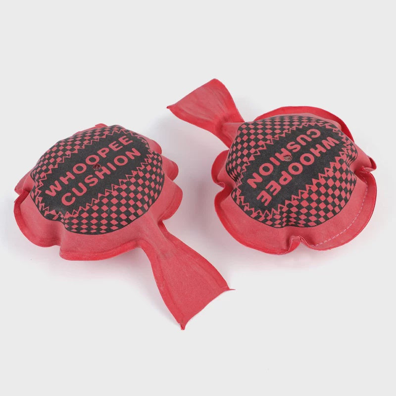 Whoopee Cushion 2PCS – Classic Prank Toy 7×10×2.5cm – Funny Gag Gift for Kids, Parties, and Joke Lovers