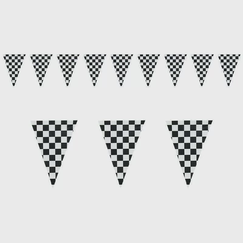 Black & White Check Pennant Bunting – 10m Triangle Flag Banner (20 Flags, 30cm Each)